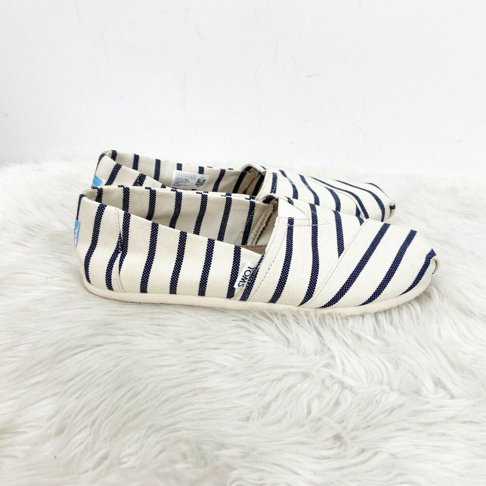 Spring Navy and White Striped Flats These could be considered Black and White! - Picture 2 of 9